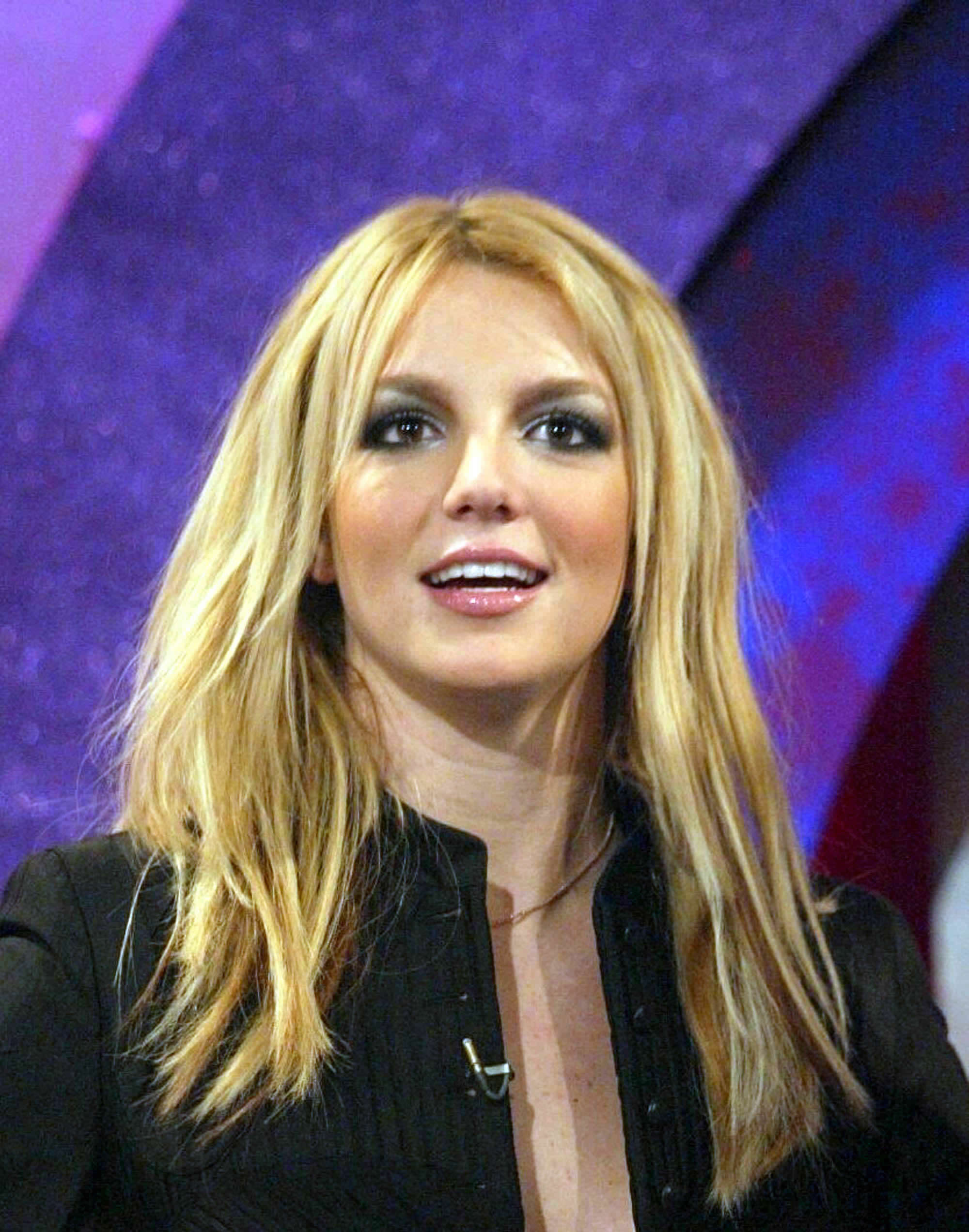 November 01 The Graham Norton Show, UK - 004 - BRITNEY SPEARS IMG GALLERY